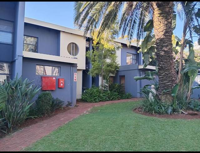 4 BEDROOM TOWNHOUSE FOR SALE IN WIERDA PARK